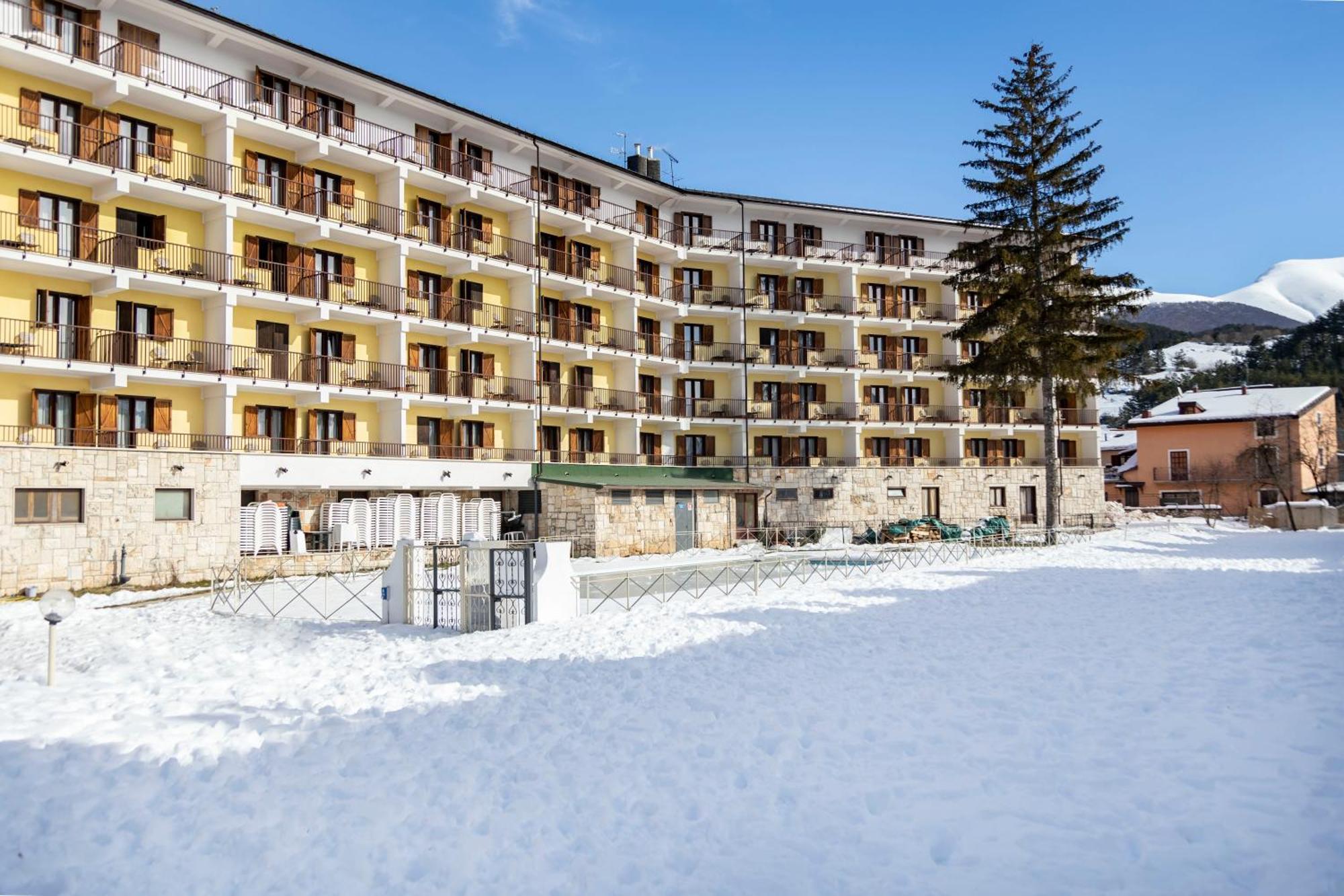 Grand Hotel Del Parco Pescasseroli Eksteriør billede